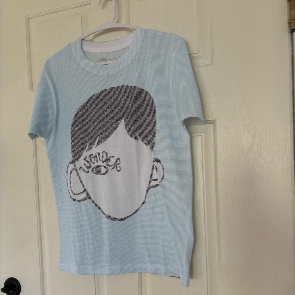 Size Small Litograph book on a t-shirt Wonder by RJ Palacio